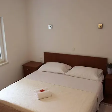 Blossom / Ground Floor Apartment Duba Peljeska